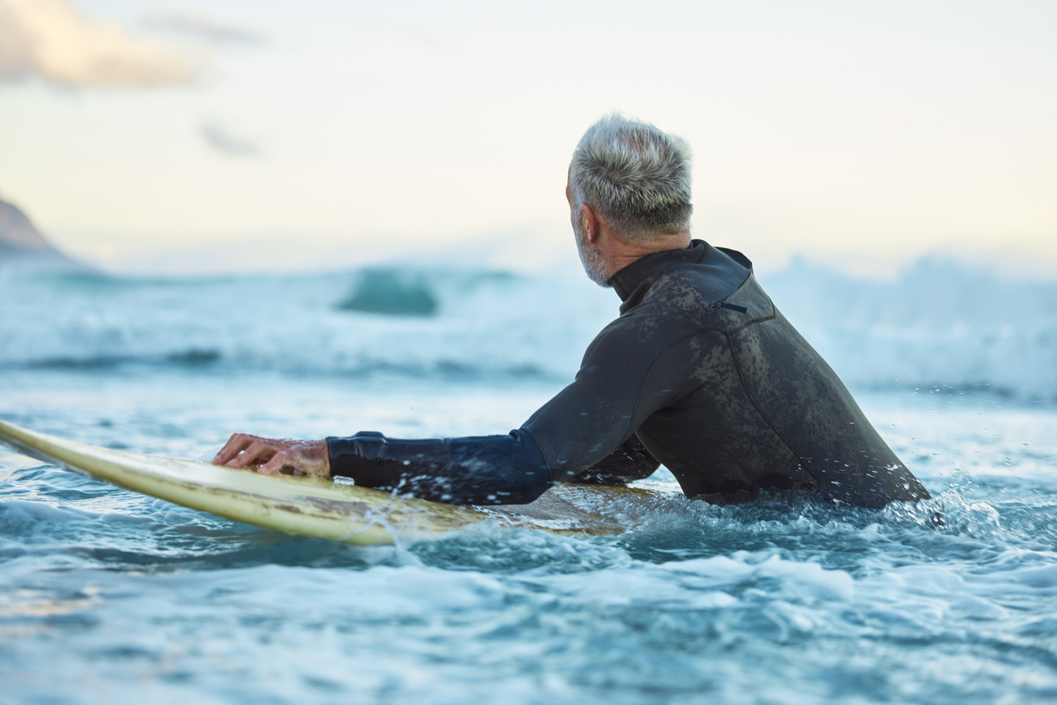 Cancer patient back to his surfer lifestyle